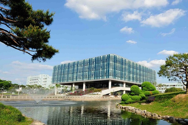 KAIST